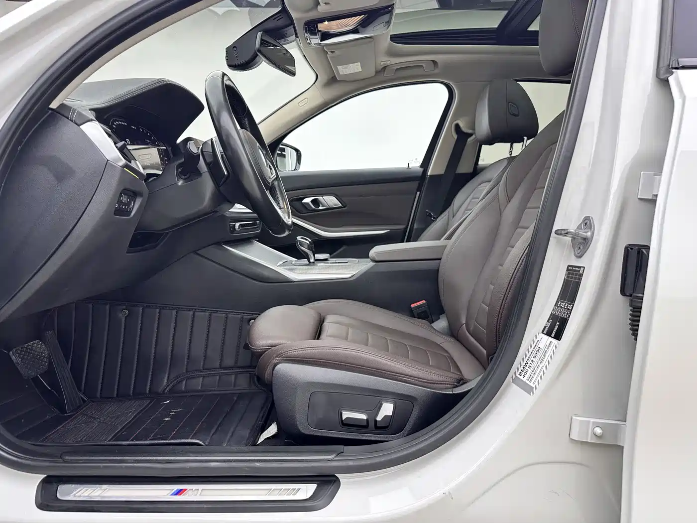 BMW 3 Series 2020 325Li M Sport Black Night Package фото 15
