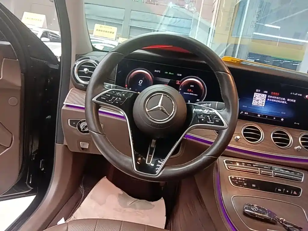 MERCEDES-BENZ E-CLASS