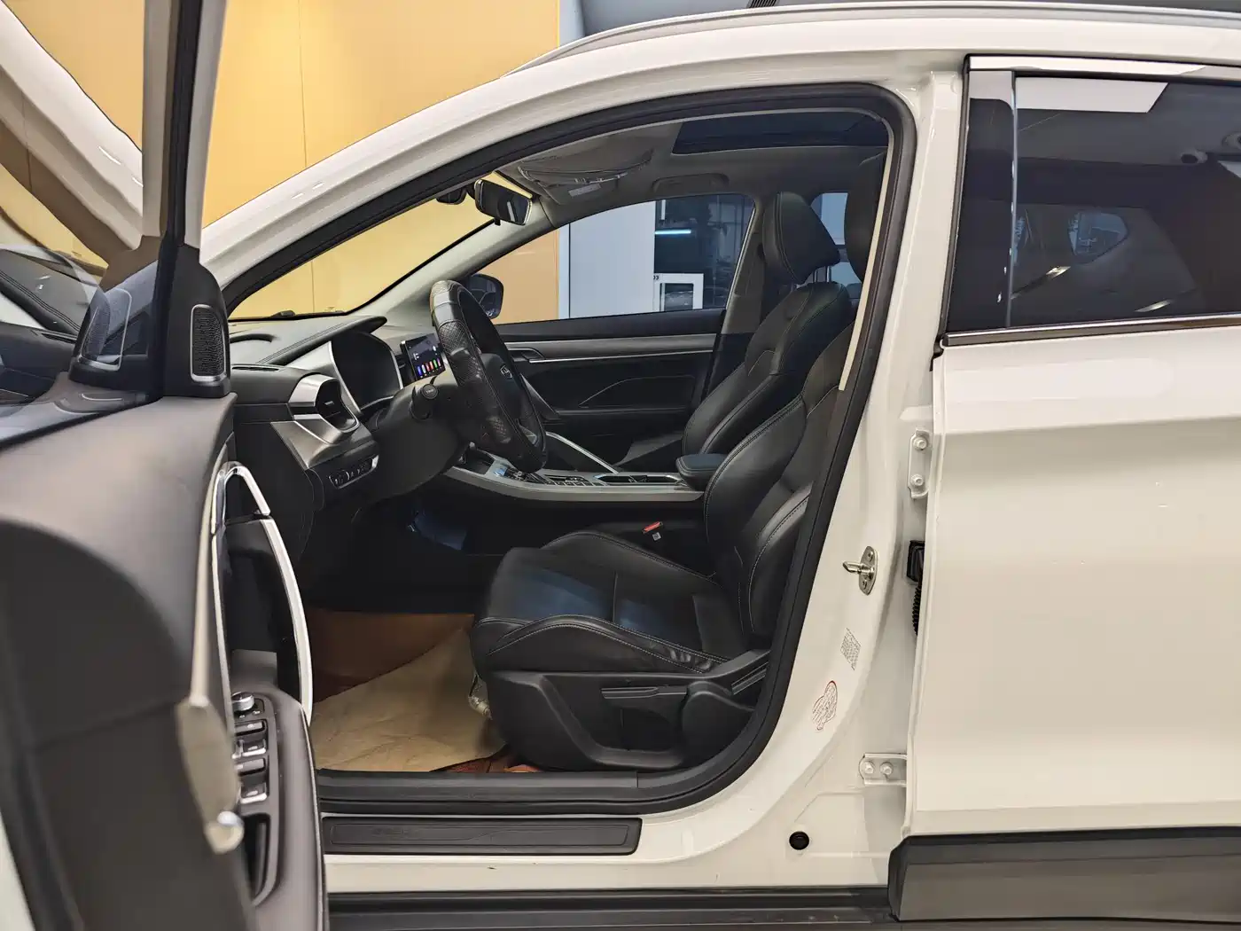 GEELY AUTOMOBILE BINYUE