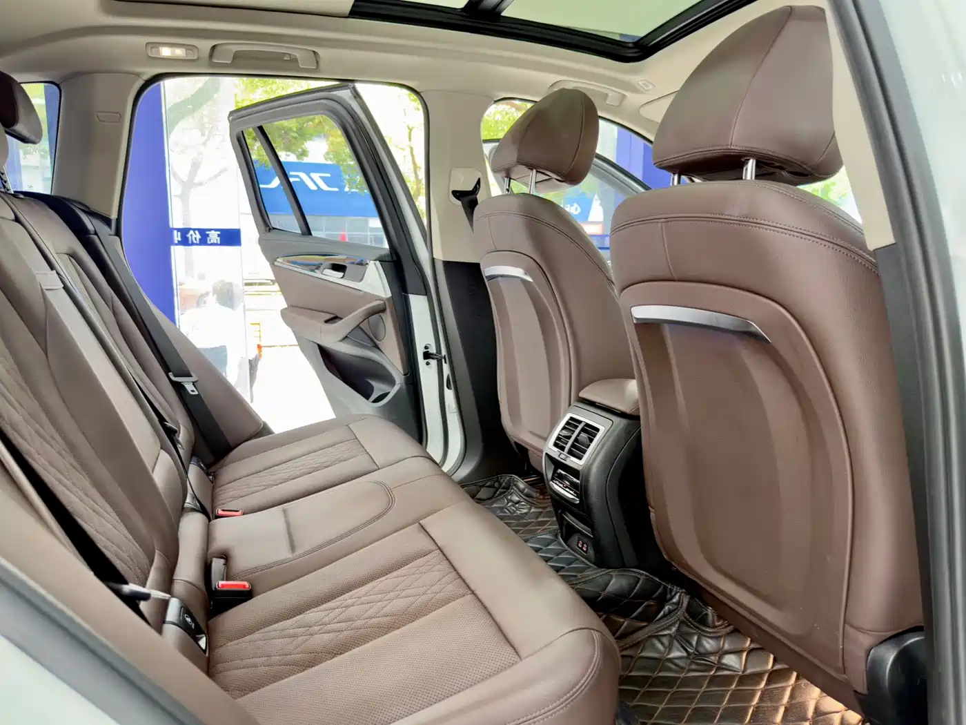 BMW iX3 2022 Facelift Leading Model фото 14