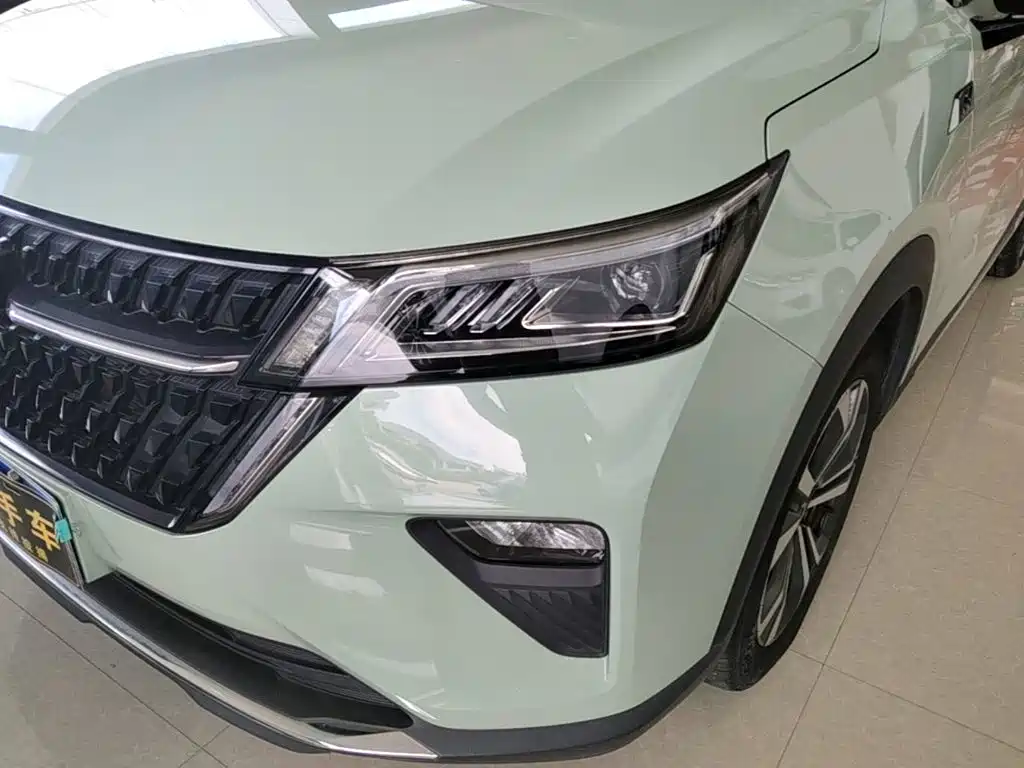 Wuling Motors Wuling Xingchen 2023 2021 1.5T CVT Starlight Edition