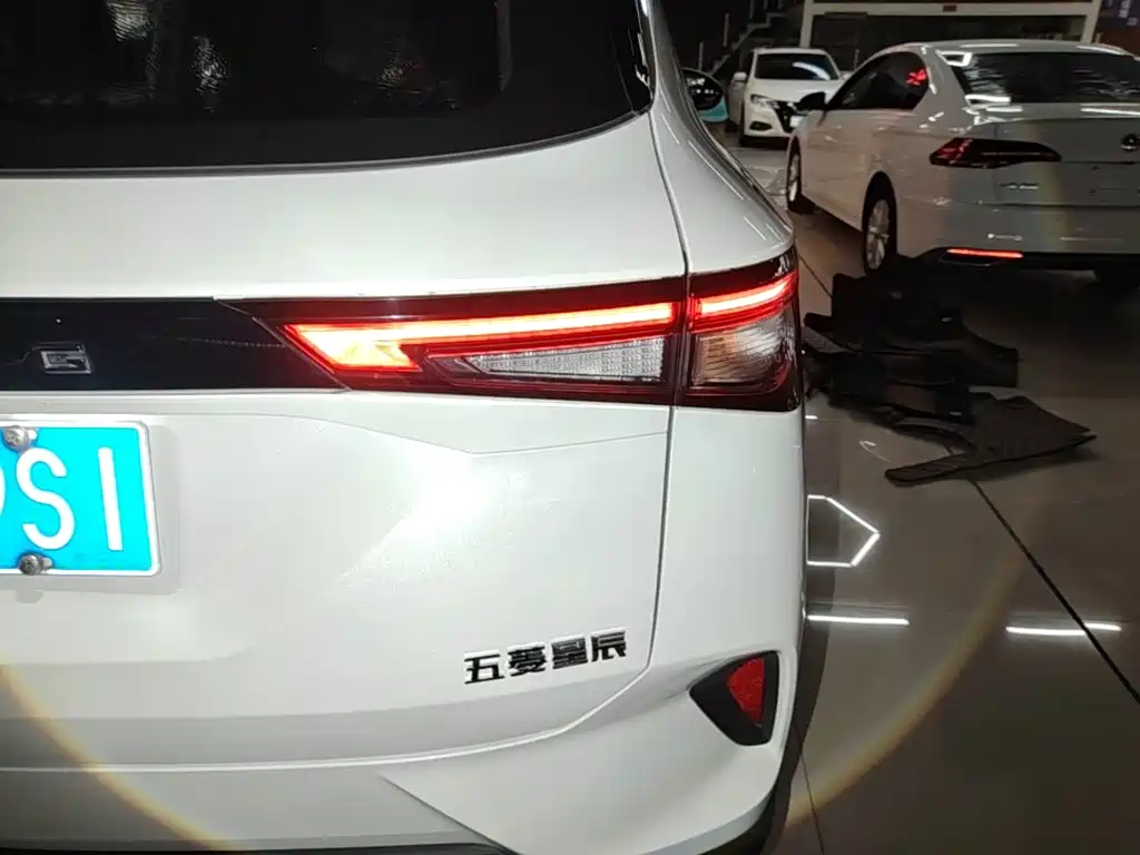 Wuling Motors Wuling Xingchen 2023 2021 1.5T Manual Star Joy Edition