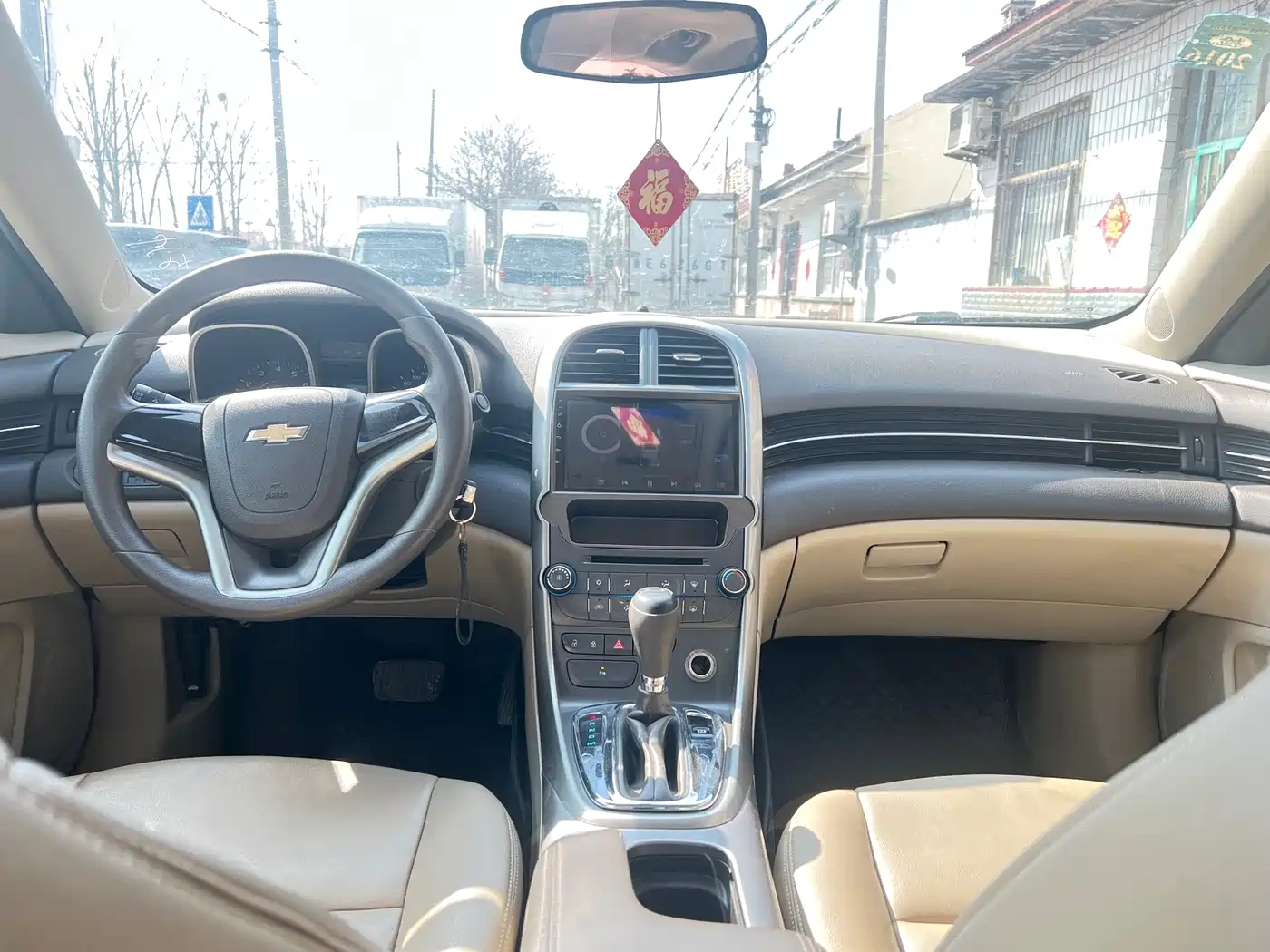 Chevrolet Malibu 2014 2.0L Automatic Luxury фото 9