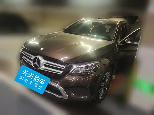 Mercedes-Benz GLC 2016 GLC 200 4MATIC — фото 1