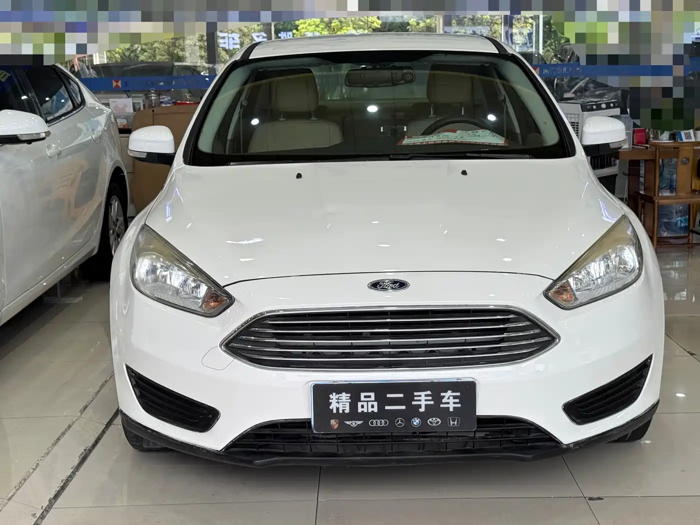 Фото 4 - Ford Focus