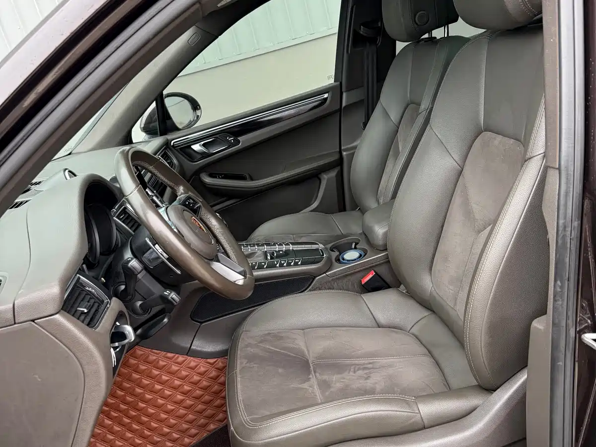 Porsche Macan 2017 Macan 2.0T фото 6