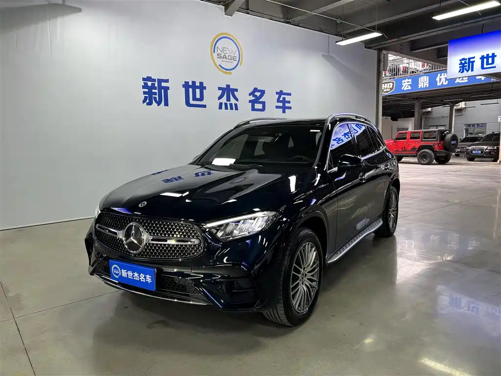 MERCEDES-BENZ GLC