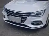 Фото 5 - Roewe i5