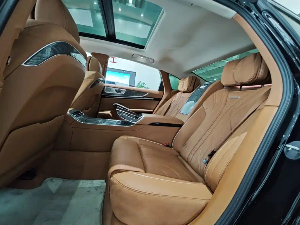 Hongqi H9, миниатюра 24