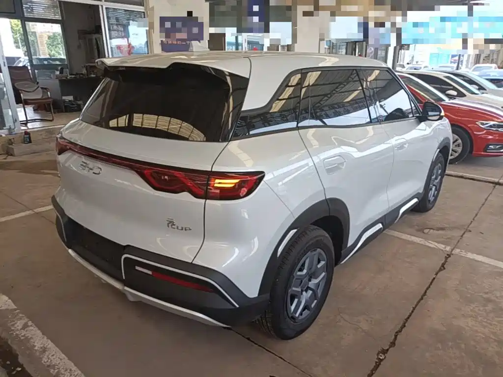 BYD Yuan UP 2026 2025 Model 301KM Navigator