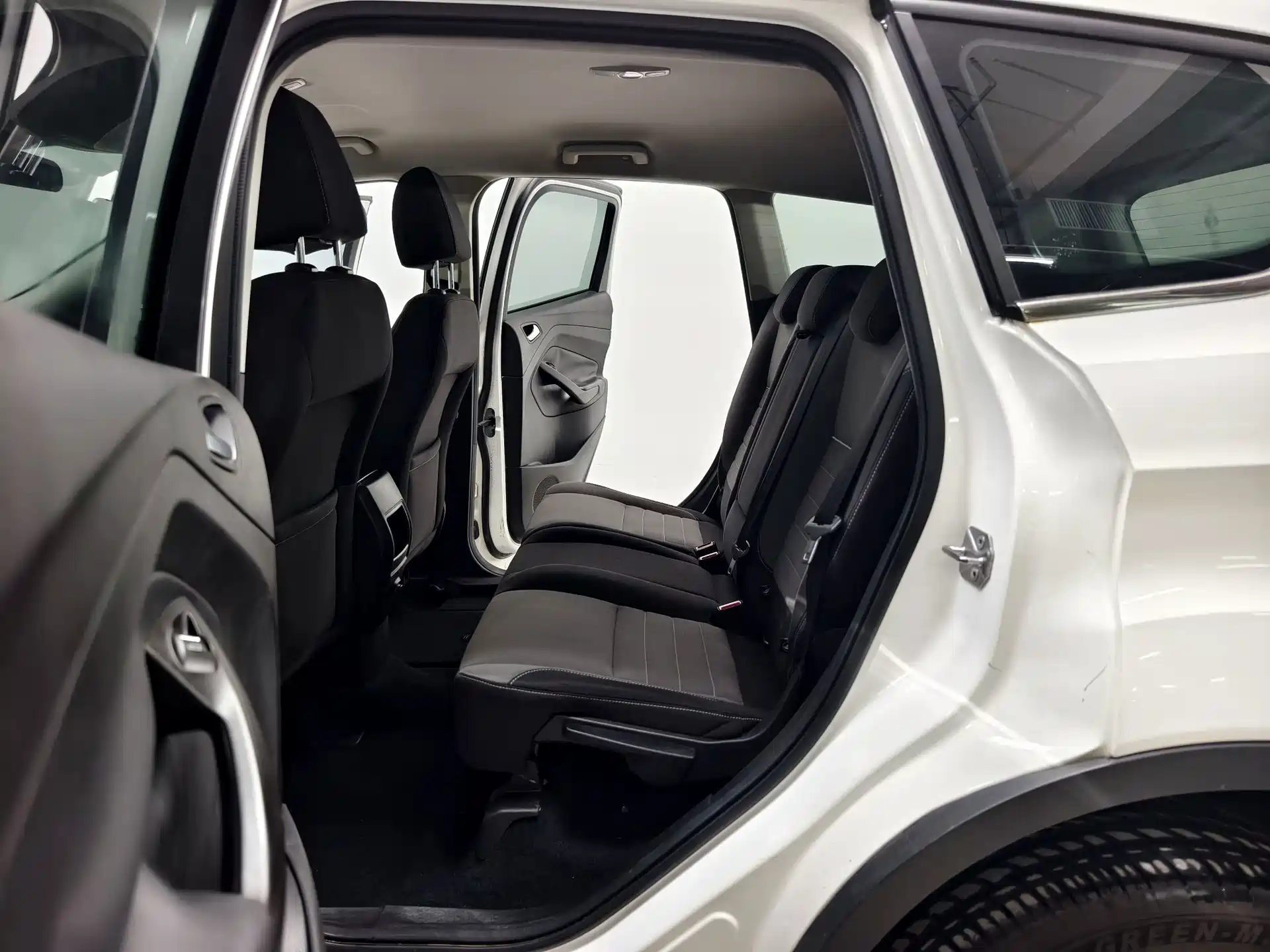 Photo 12 - Ford Kuga