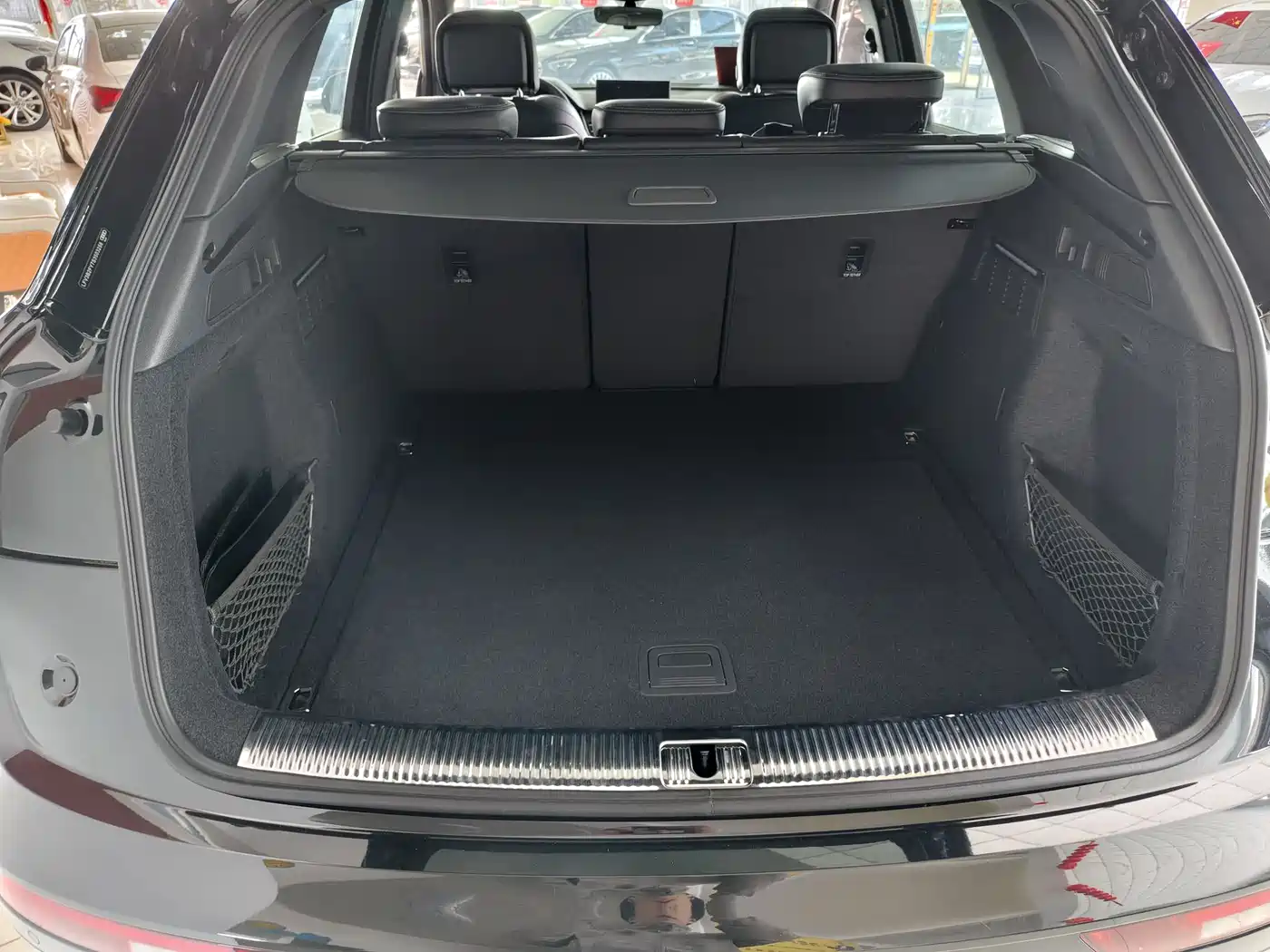 Audi Q5L 2025 45th Anniversary Edition 45 TFSI Luxury Sport фото 13