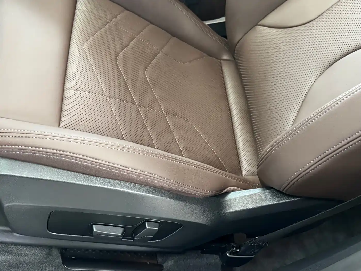 BMW X1 2023 sDrive20Li X Design Package фото 8