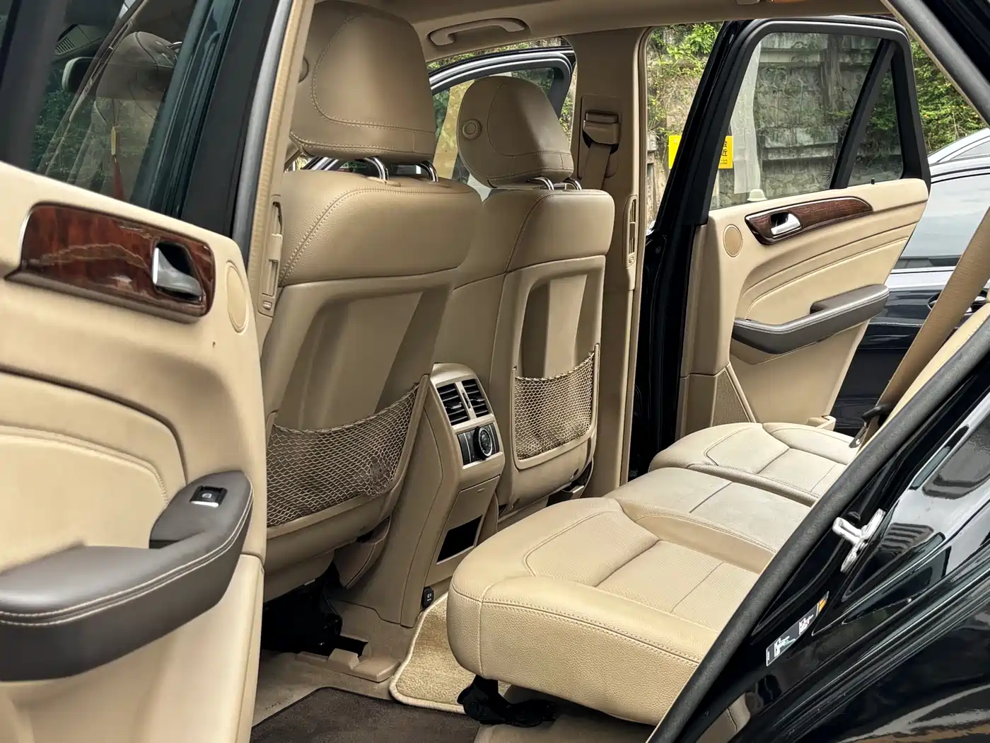 Mercedes-Benz M-Class 2012 Model ML 350 Luxury фото 9