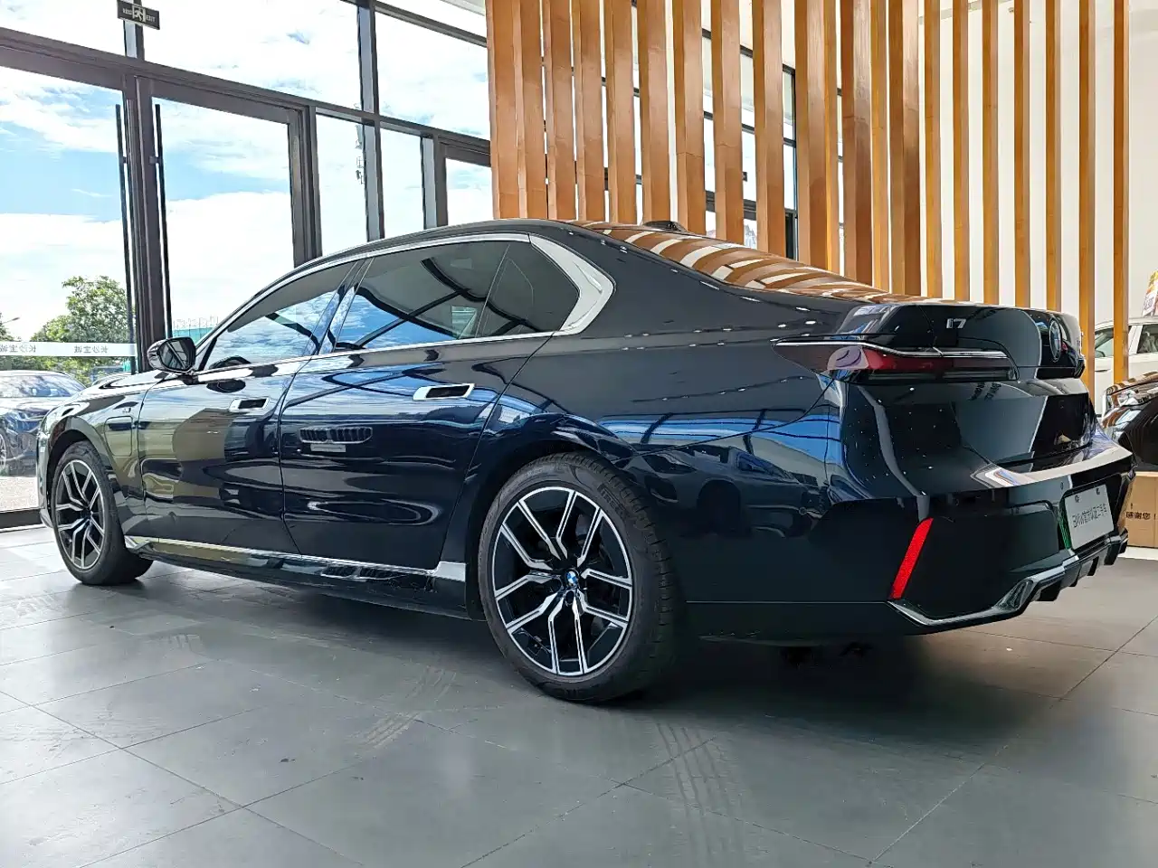 BMW i7 2023 2023 eDrive50L Leading M Sport Package