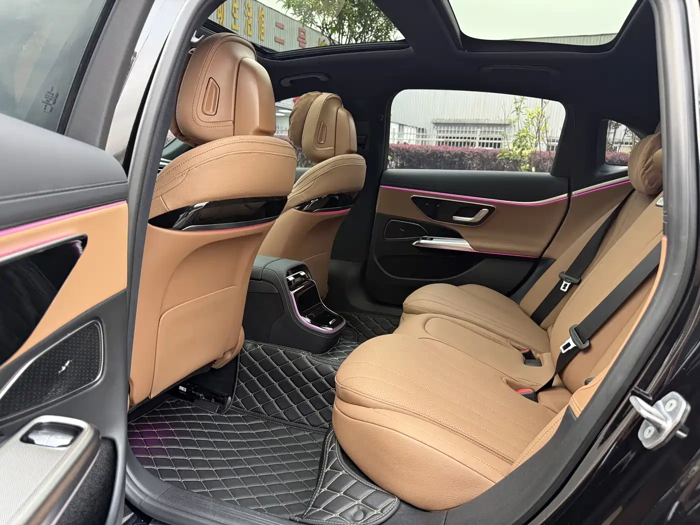 Mercedes-Benz E-Class 2024 Facelift E 260 L фото 10