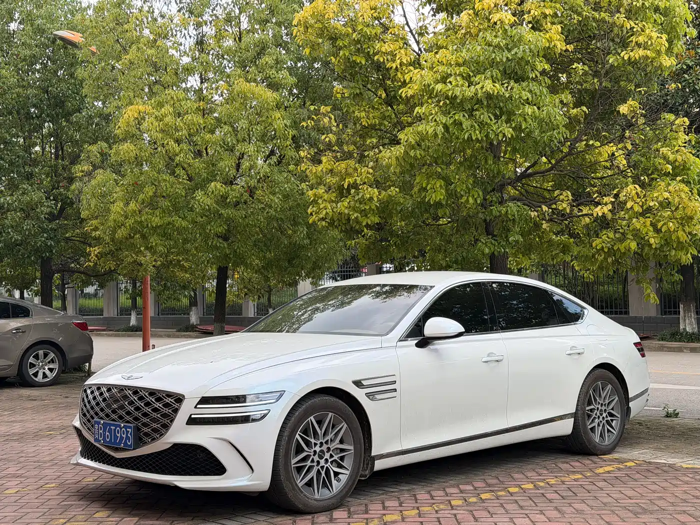 Genesis G80 2025 2024 2.5T RWD Luxury