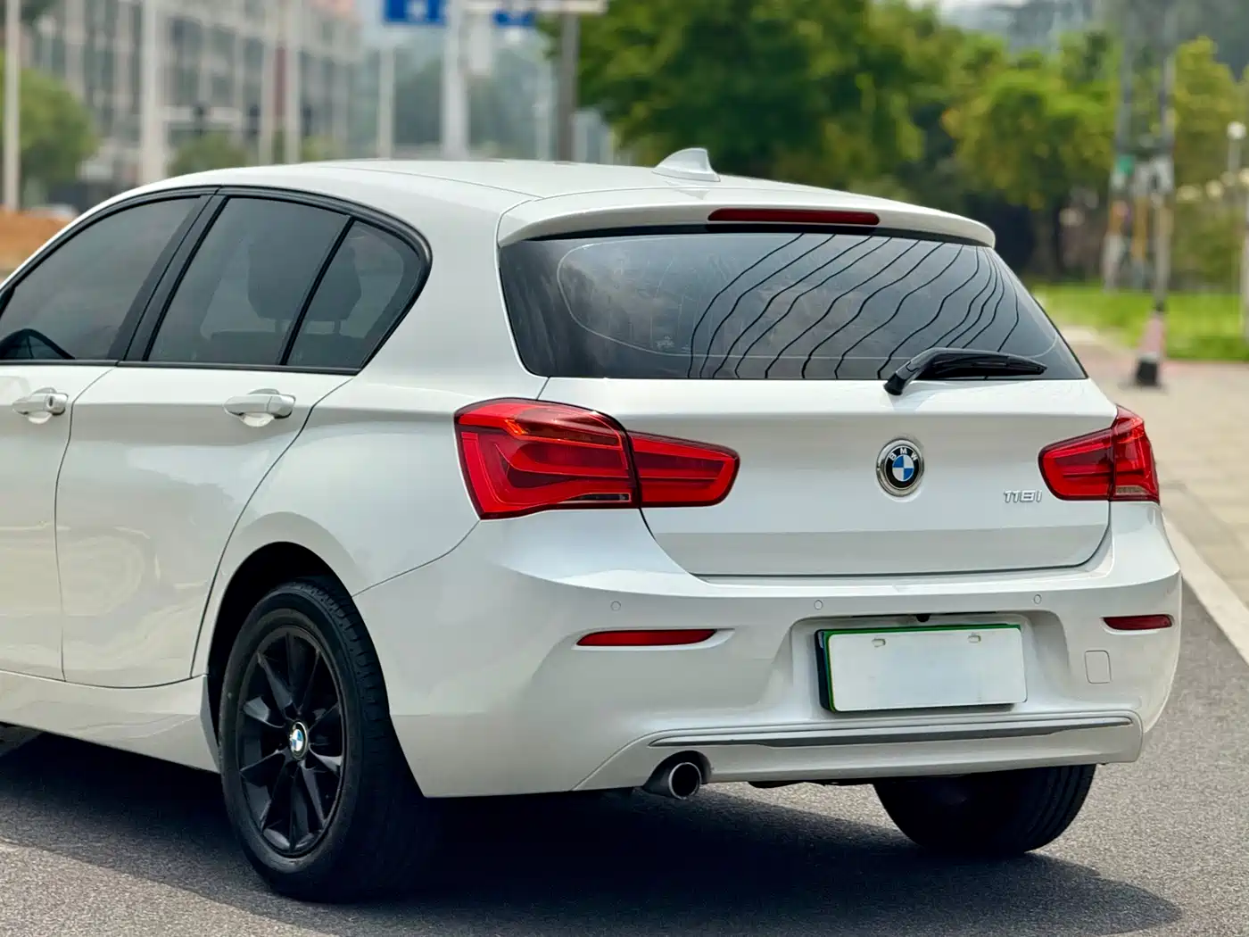 BMW 1 Series (Import) 2015 118i Urban Design Package фото 9