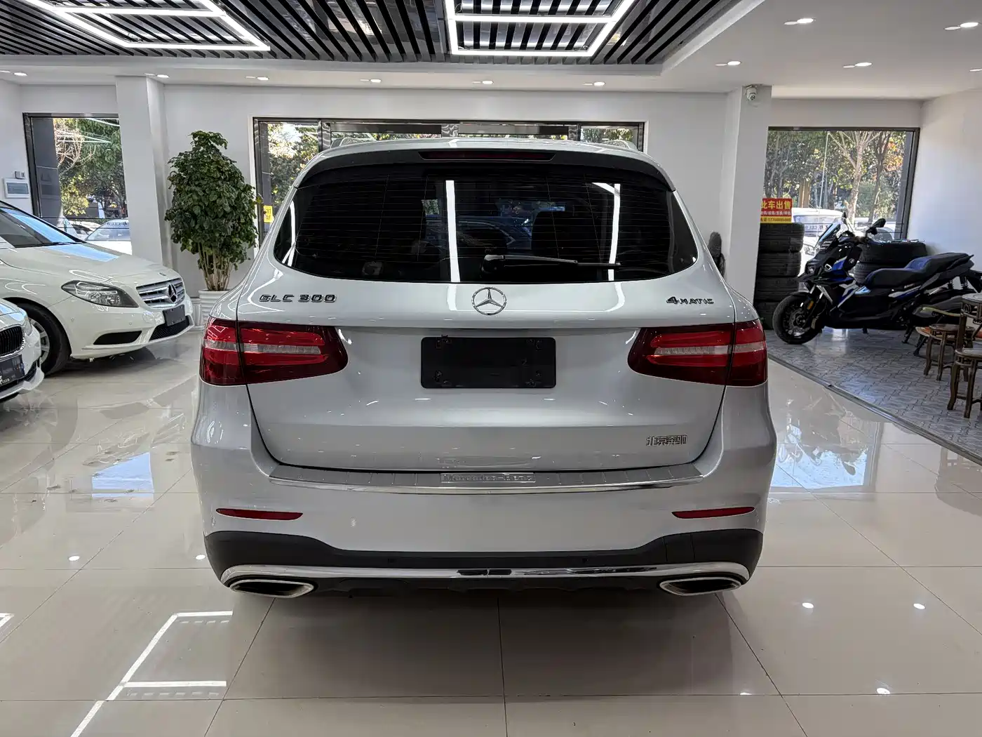 Mercedes-Benz GLC 2017 GLC 300 4MATIC Dynamic фото 5