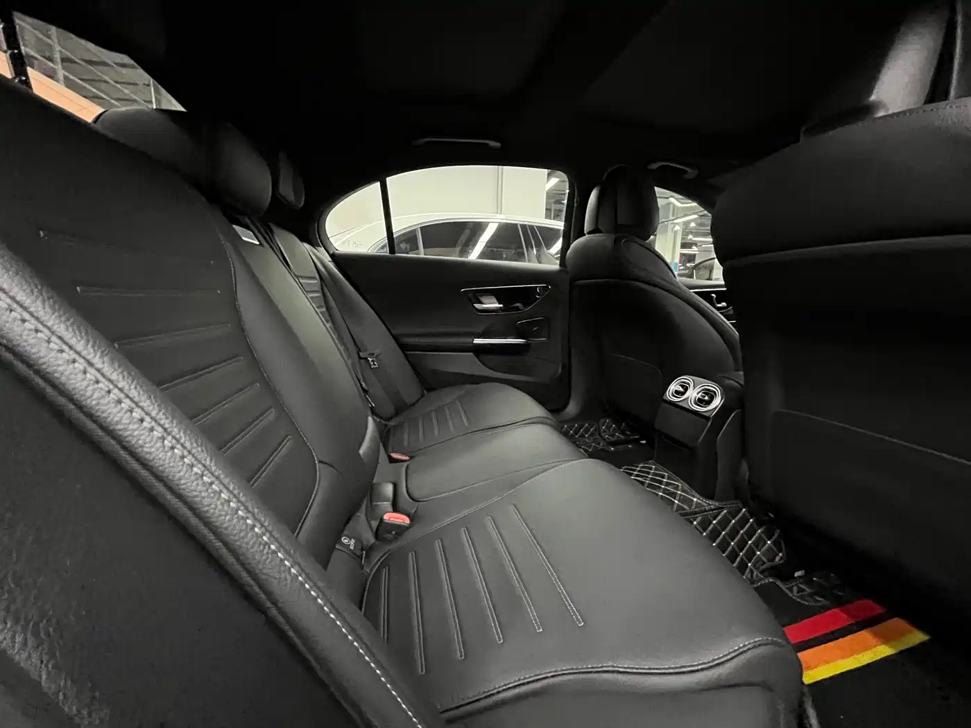 Mercedes-Benz C-Class 2024 C 260 L Sport фото 17