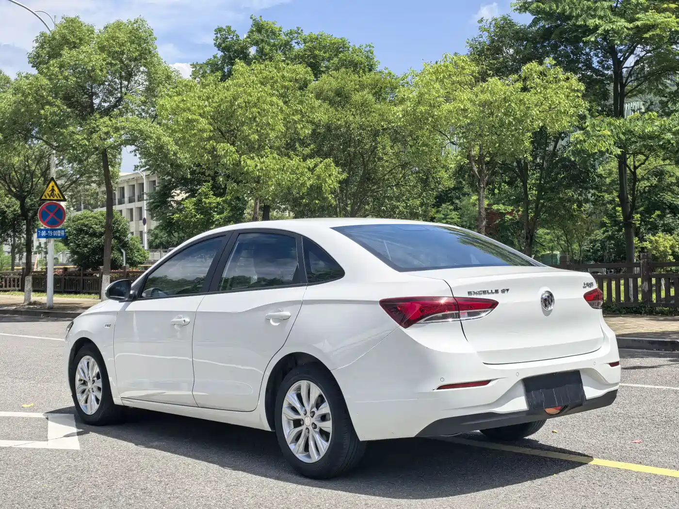 Buick Excelle 2021 Facelift Exemplar 1.5L Auto Elite фото 11