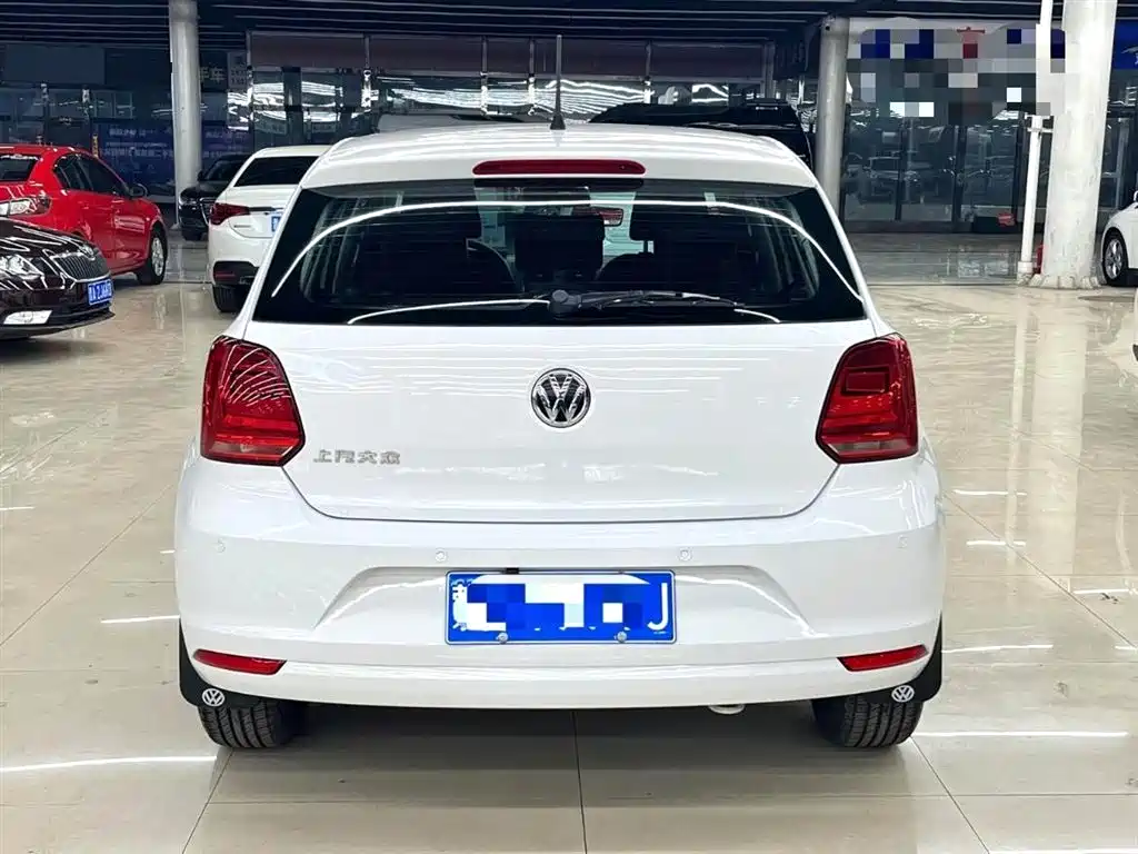 Volkswagen Polo 2016 1.4L Manual Trend фото 4