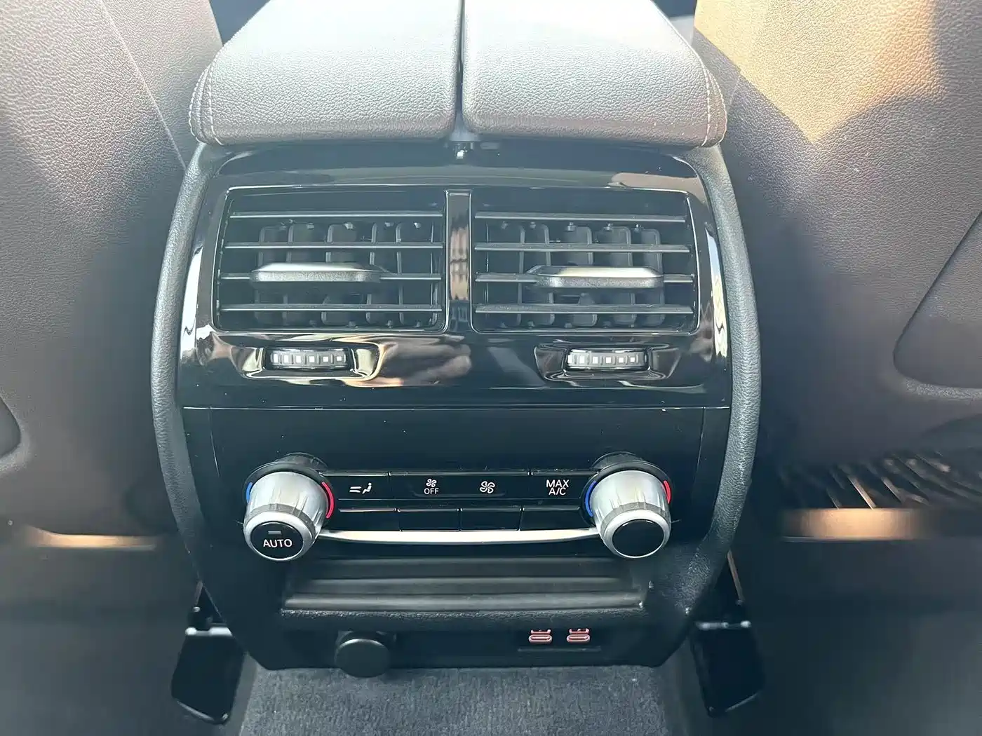 BMW 5 Series 2021 530Li Premium Luxury Package фото 19