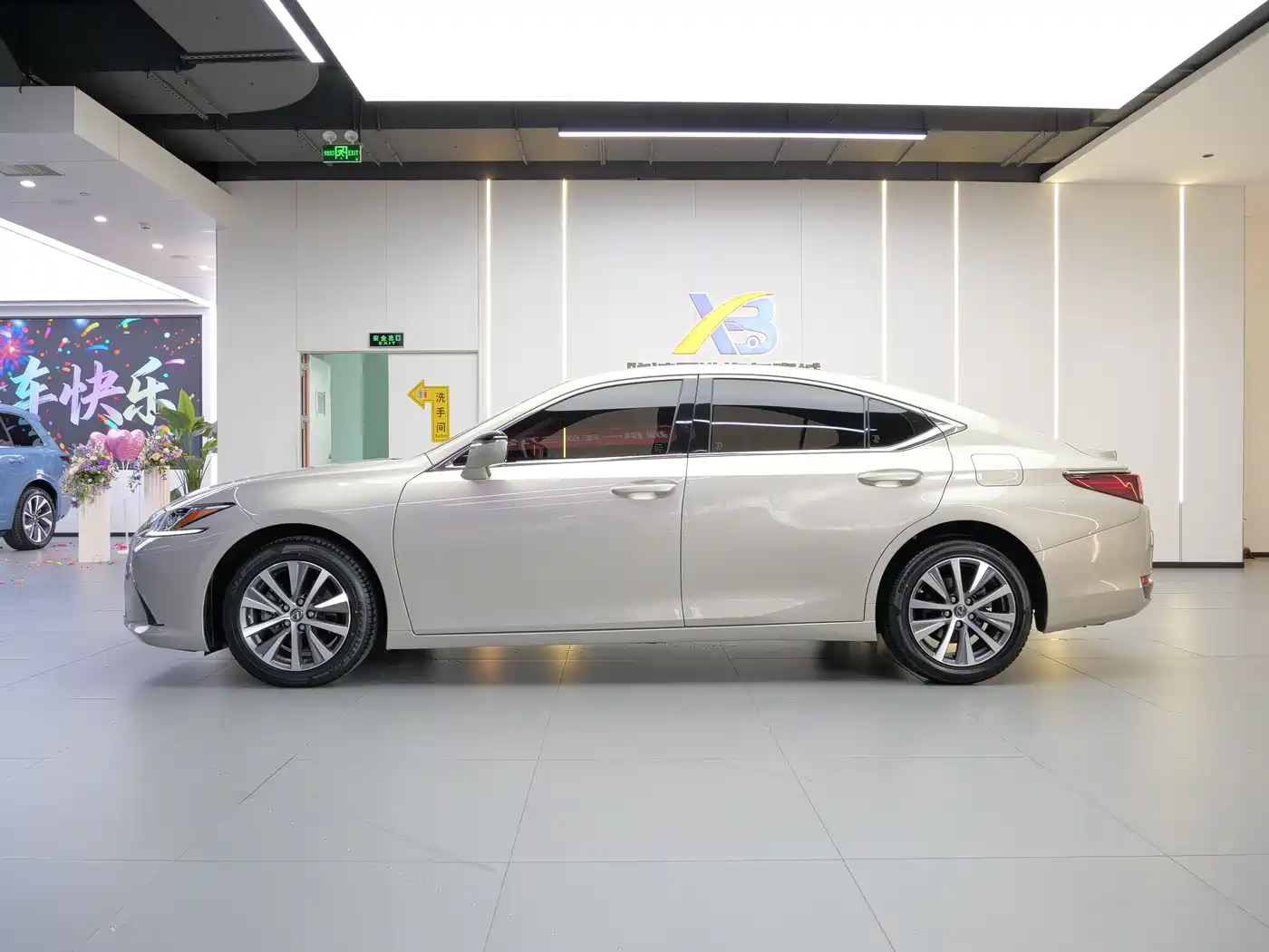 Lexus ES 2020 Model 260 Excellence Edition China V фото 4