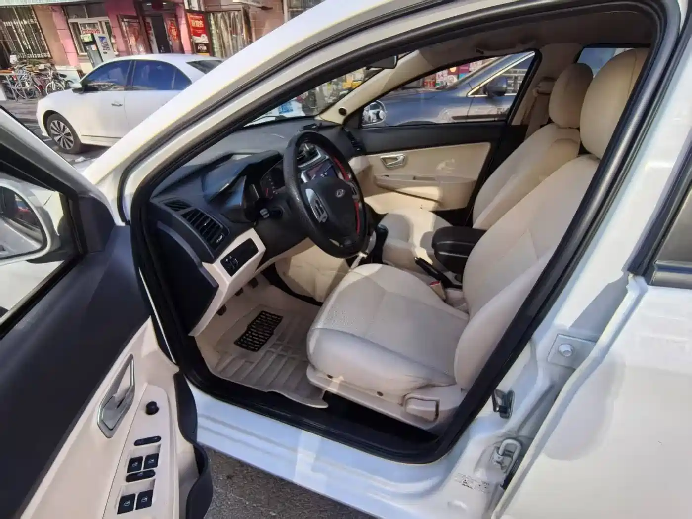 Chery Fengyun 2 2015 2015 1.5L Manual Trend Edition