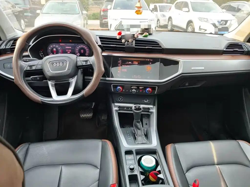 Фото 10 - Audi Q3