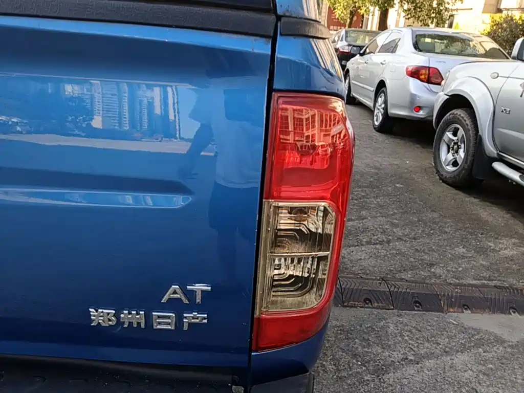 Dongfeng Rich 6 2019 2019 2.5T Automatic 2WD Diesel Luxury ZD25T5