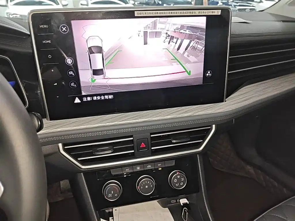 Volkswagen Sagitar 2025 Model Second Facelift 300TSI DSG Transcend Edition фото 13