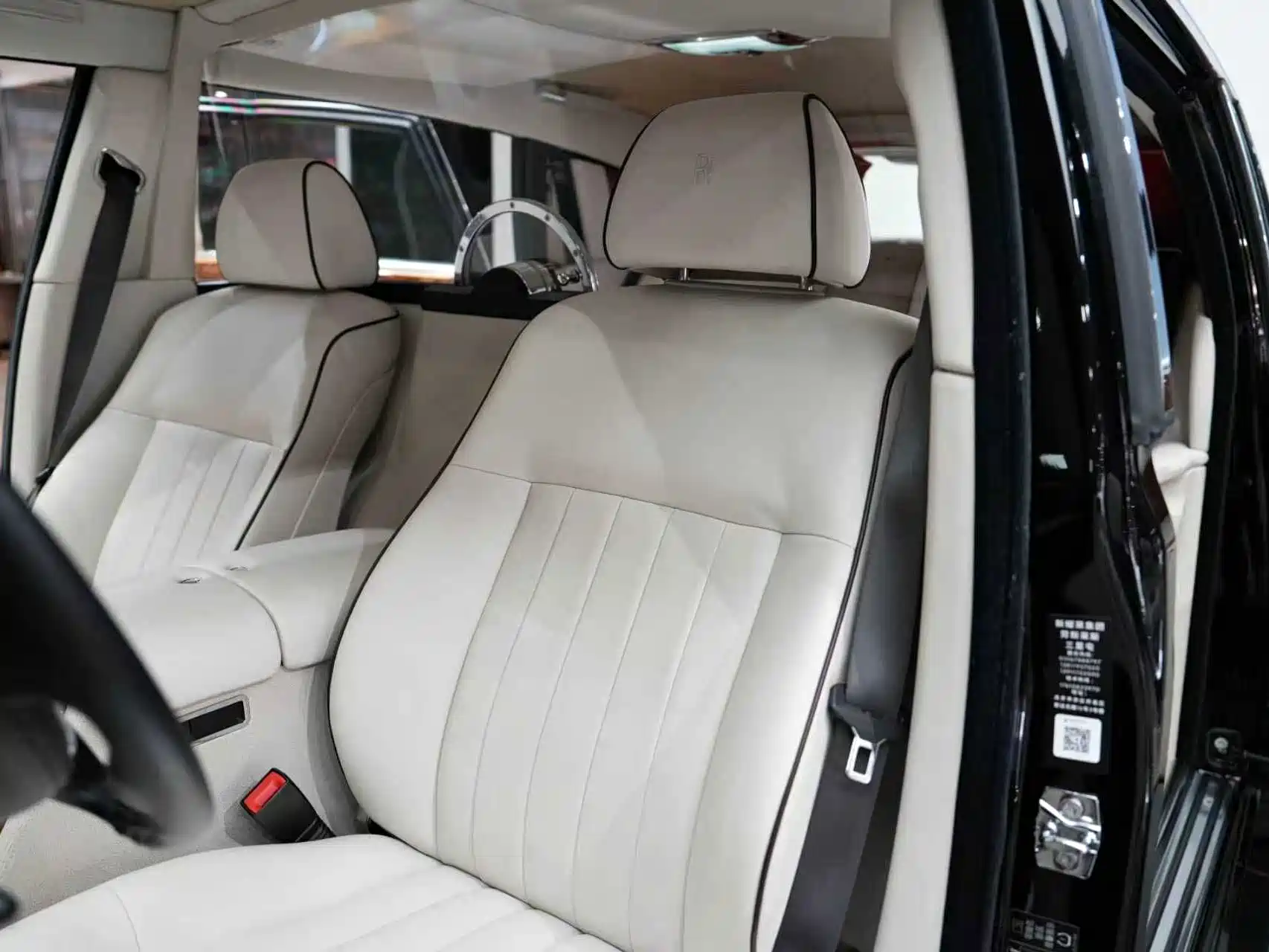 Фото 36 - Rolls-Royce Phantom