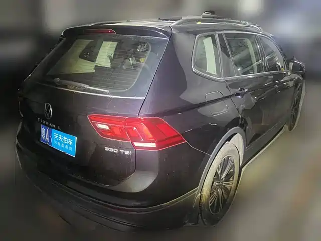 Volkswagen Tiguan L 2021 330TSI Automatic 2WD Comfort — фото 2