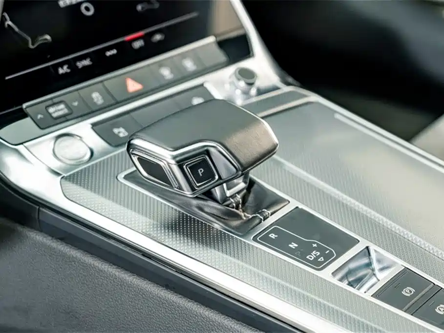 Audi A6L 2019 40 TFSI Luxury Dynamic фото 13