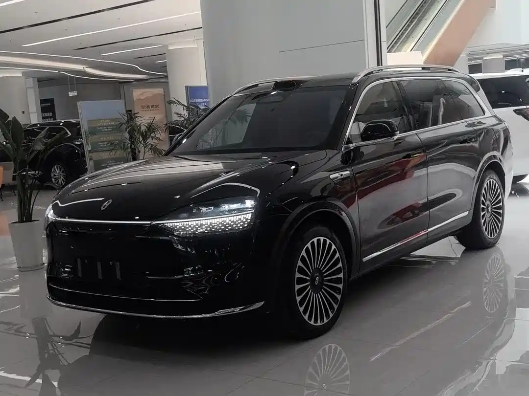 AITO Wenjie AITO M9 2024 Extended Range Ultra 42kWh 6-Seater фото 9