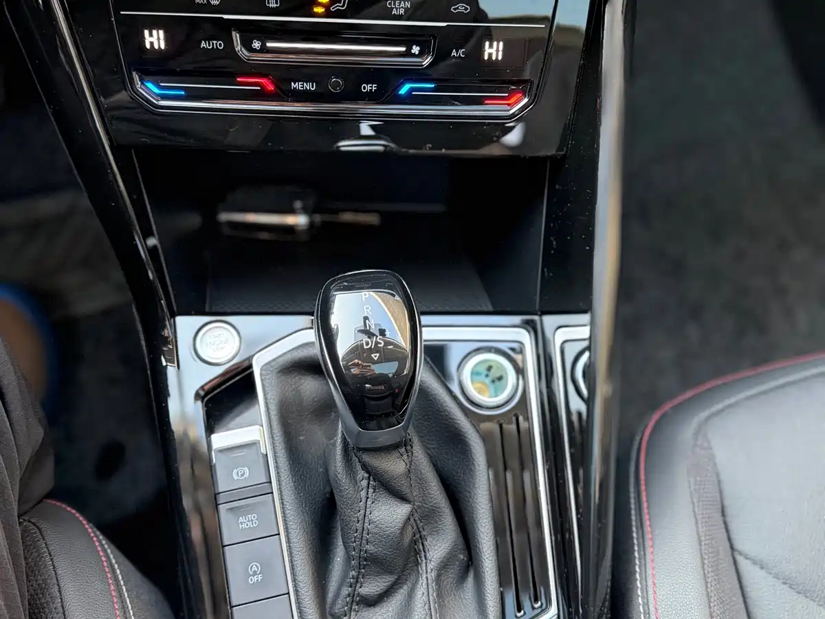 Volkswagen Tayron 2022 280TSI 2WD Luxury Smart Connect Edition фото 22