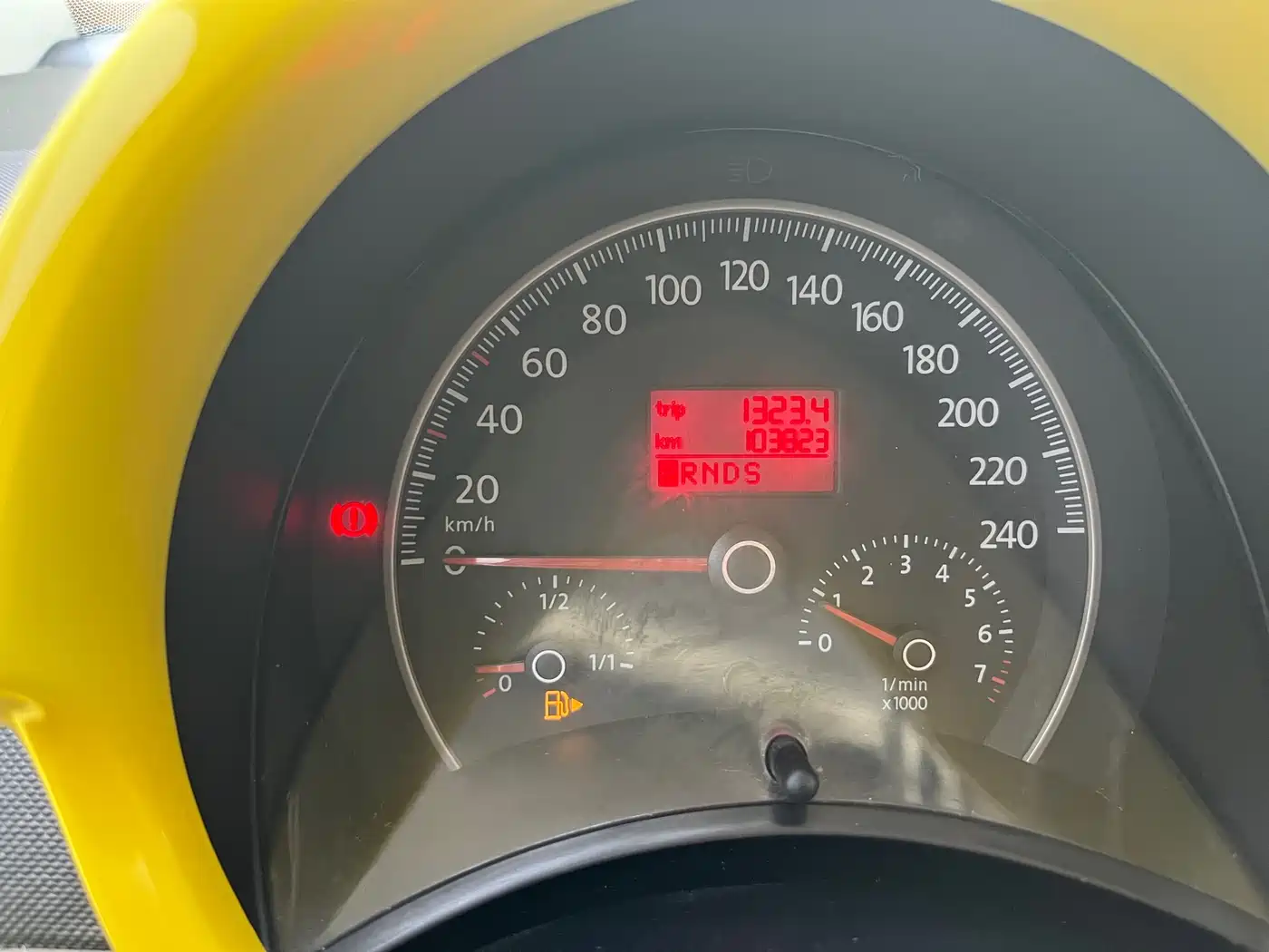 Volkswagen Beetle 2010 Model 1.6 AT фото 11