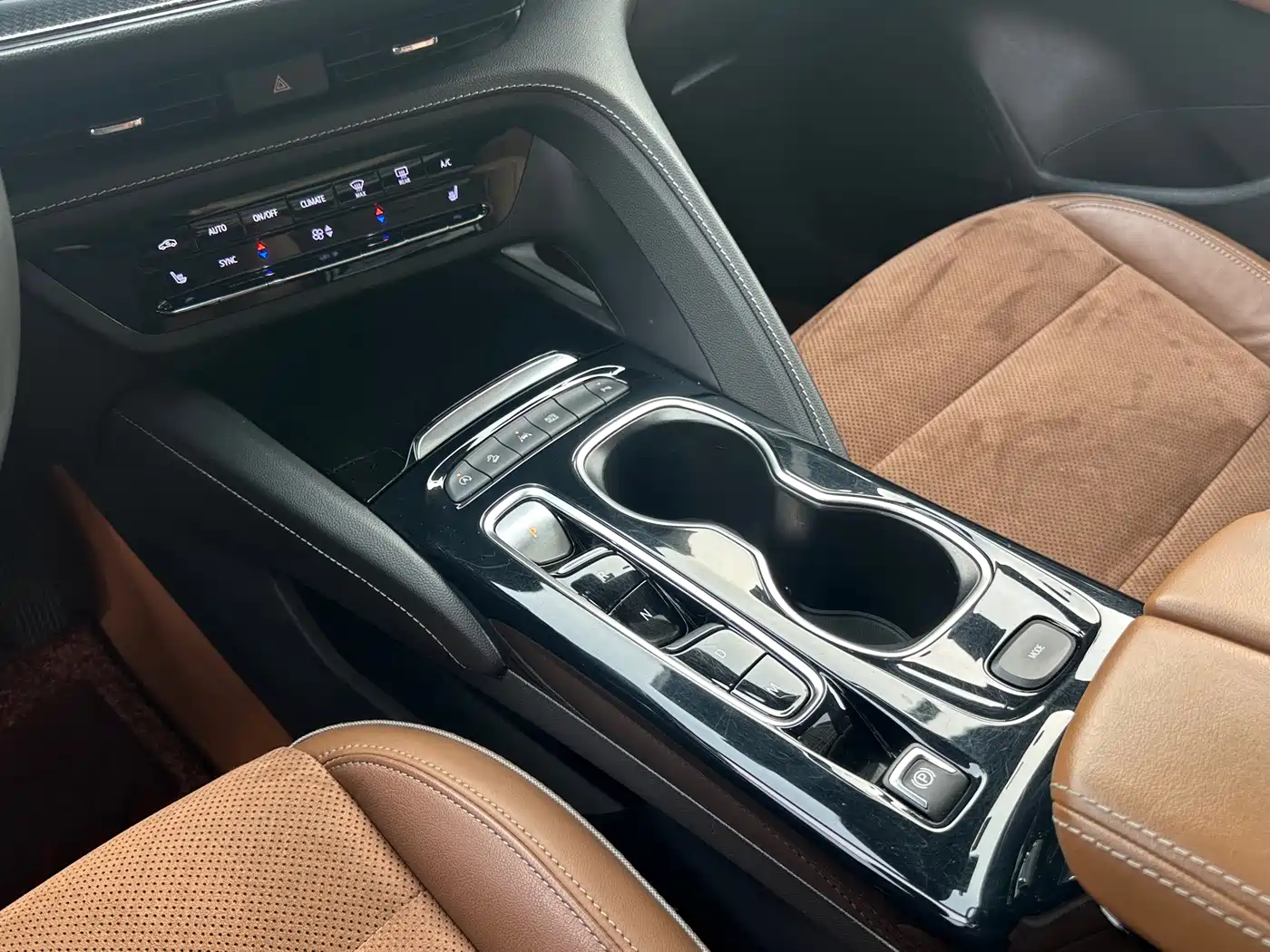 Buick Envision S 2021 2020 Envision S 652T AWD Luxury