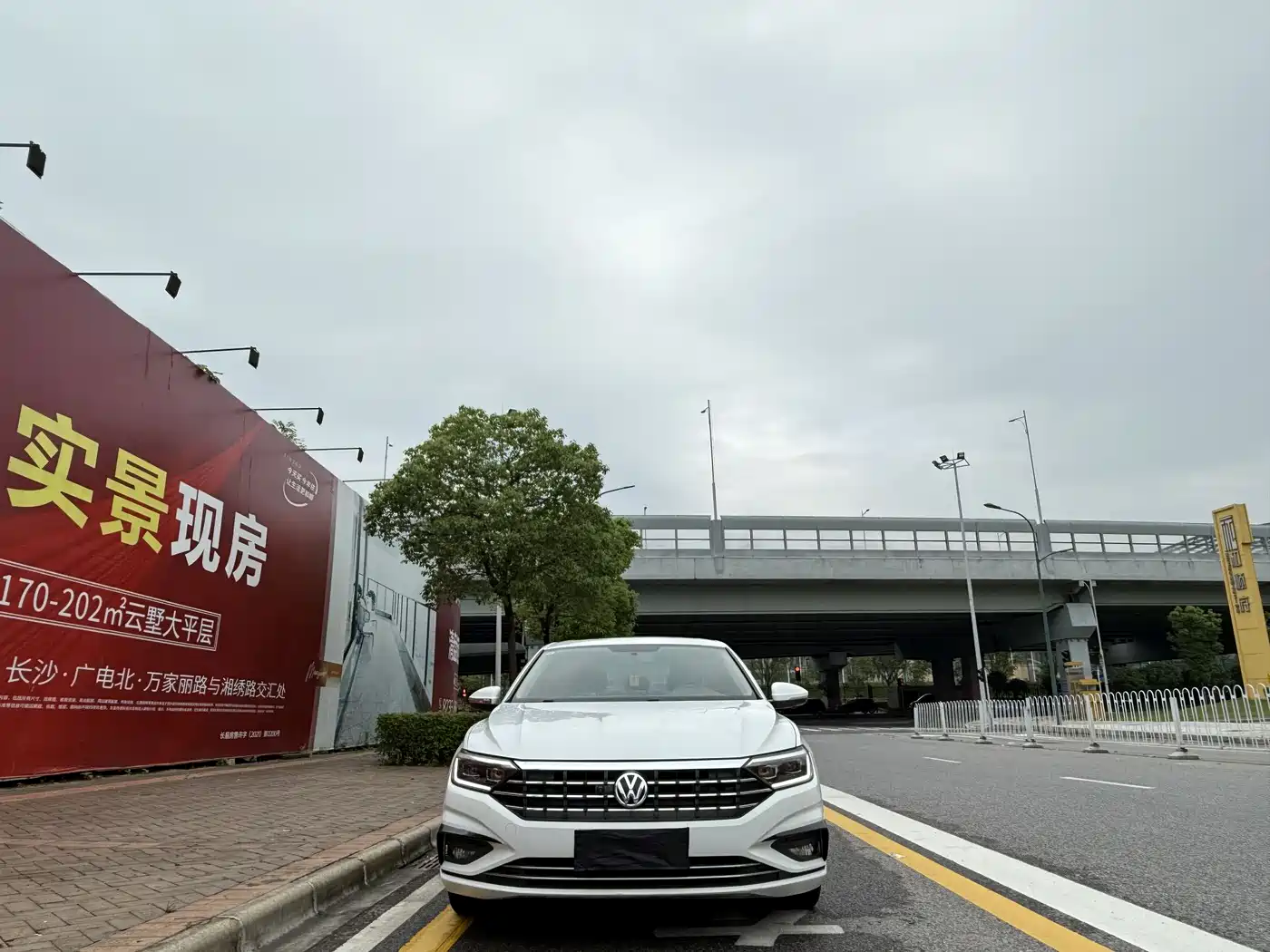 Volkswagen Sagitar 2019 200TSI DSG Comfort Edition China VI фото 2