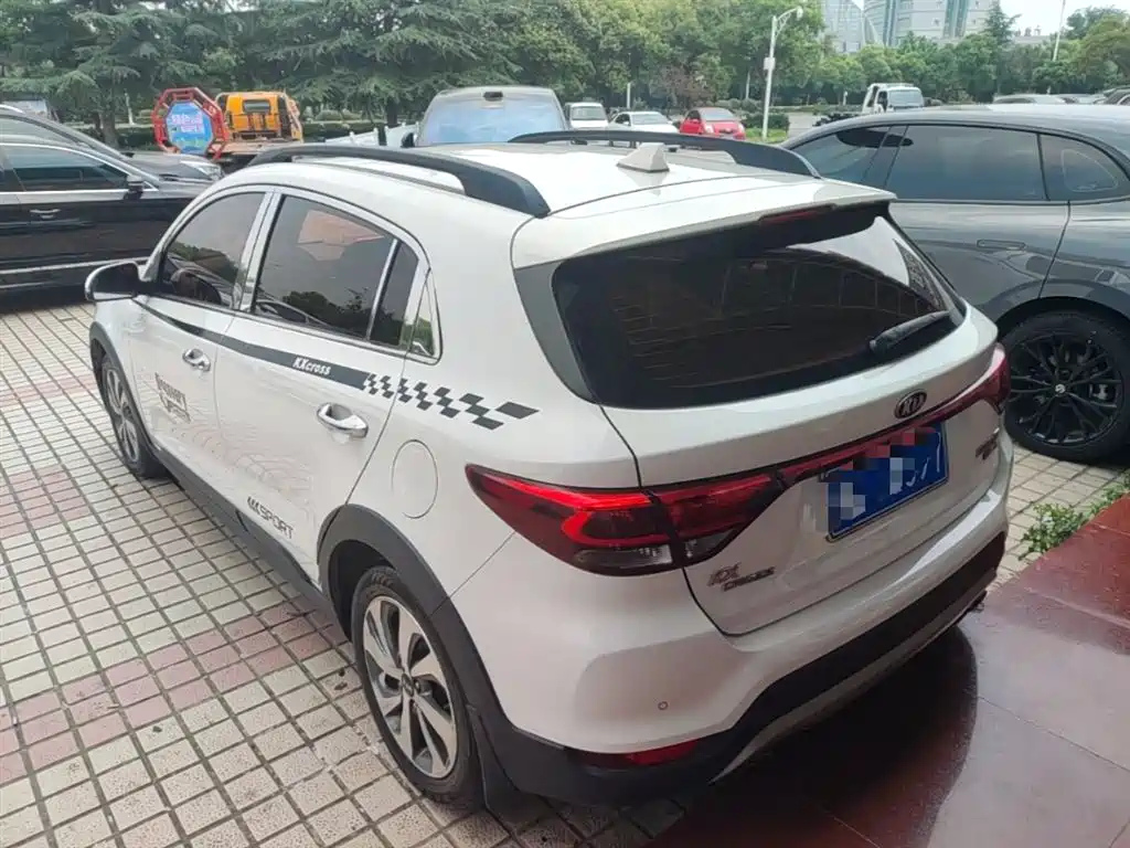 Kia KX CROSS 2018 1.6L Automatic Smart Sunroof Edition фото 5