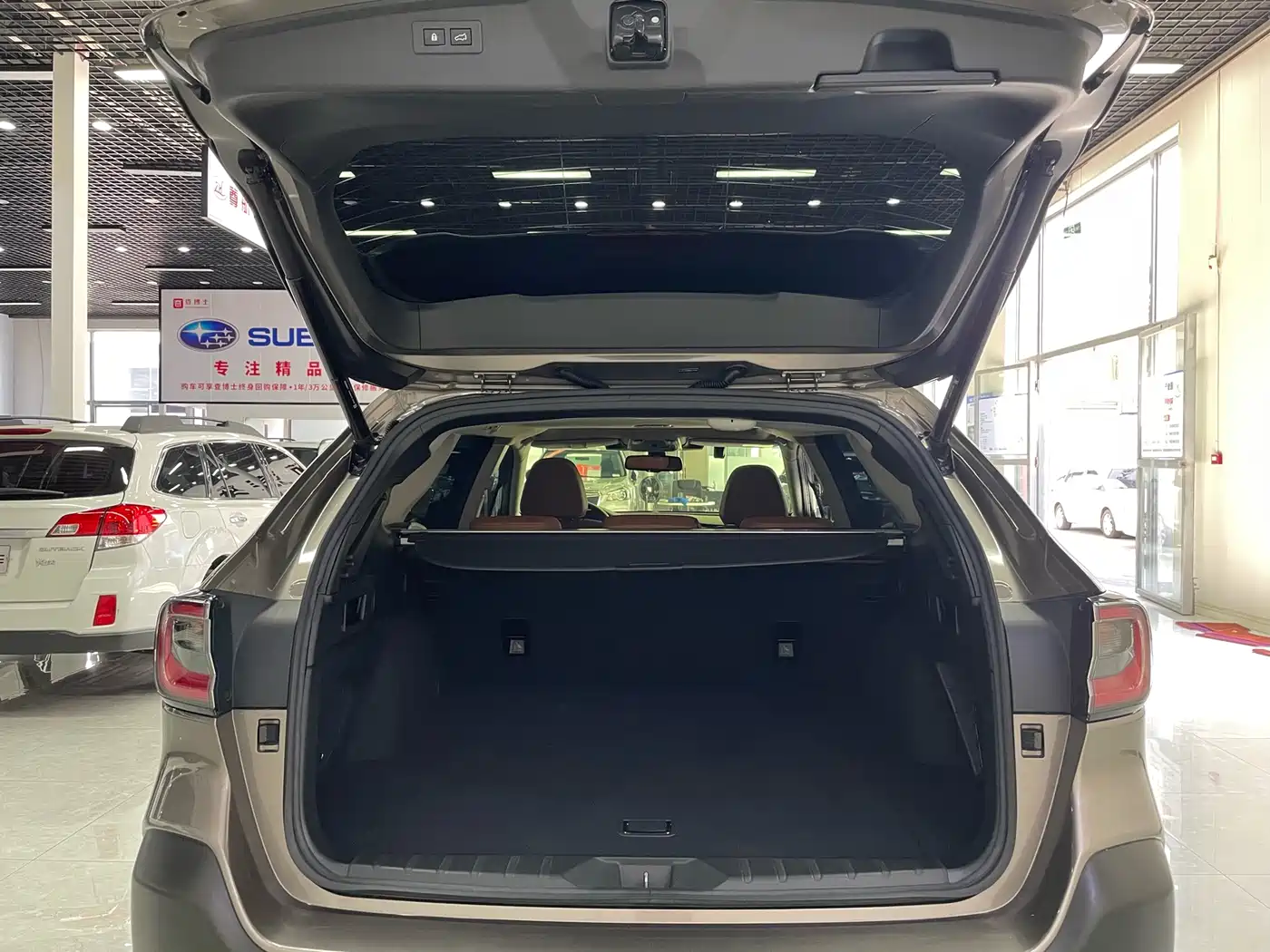 SUBARU OUTBACK