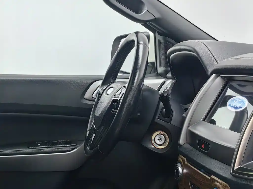 Ford Everest 2017 2017 2.0T Gasoline Automatic 4WD Luxury Edition 5-Seater