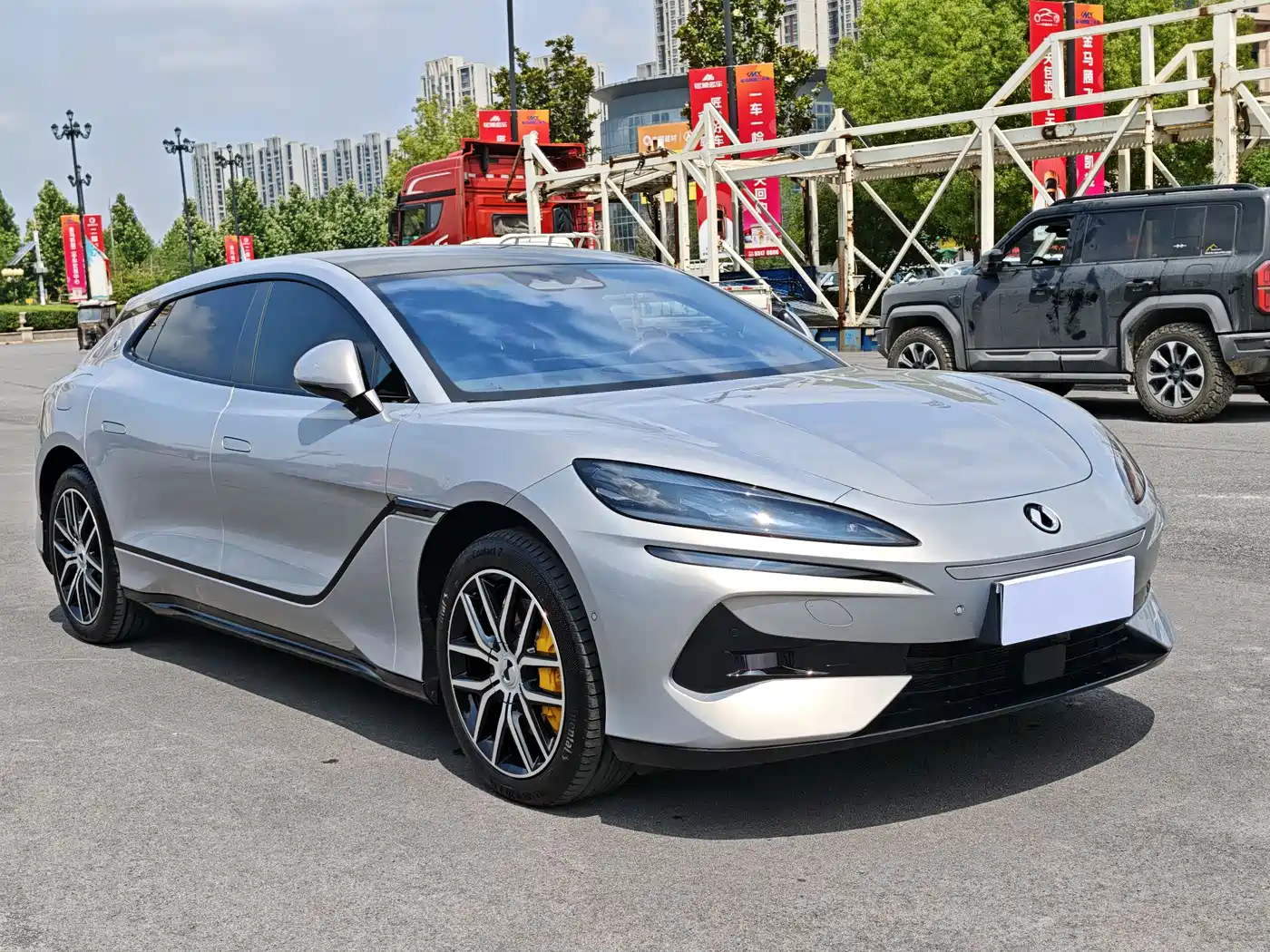 Denza Z9GT 2024 Model 1100 AWD Max Edition фото 3