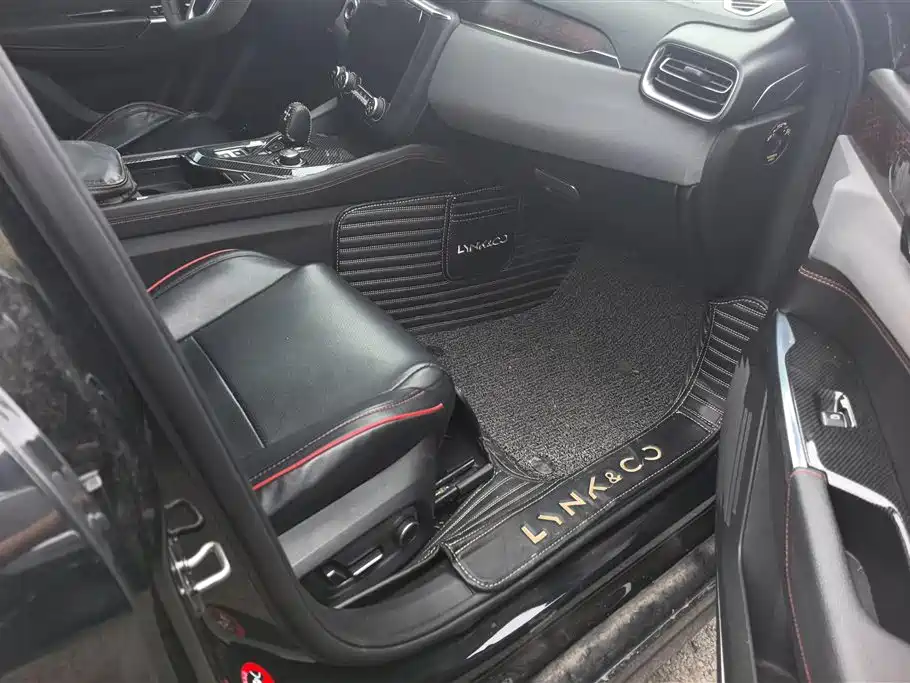 Lynk & Co 03 2018 1.5TD DCT Sport (China V) фото 8