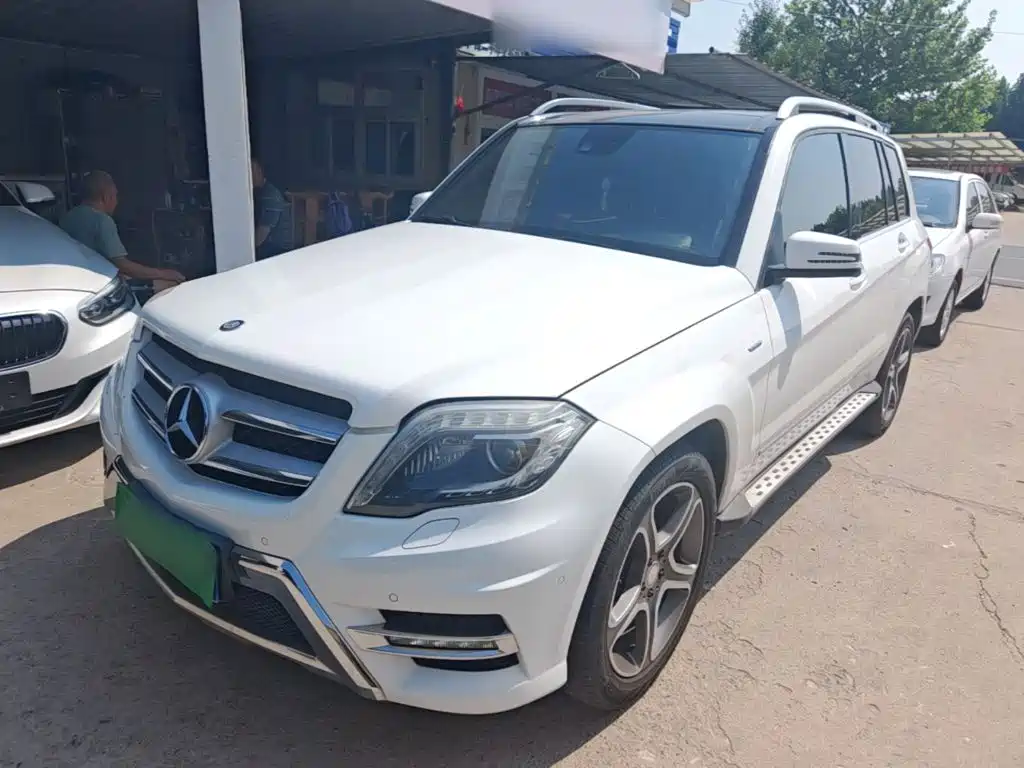 Photo 1 - Mercedes-Benz GLK-Class