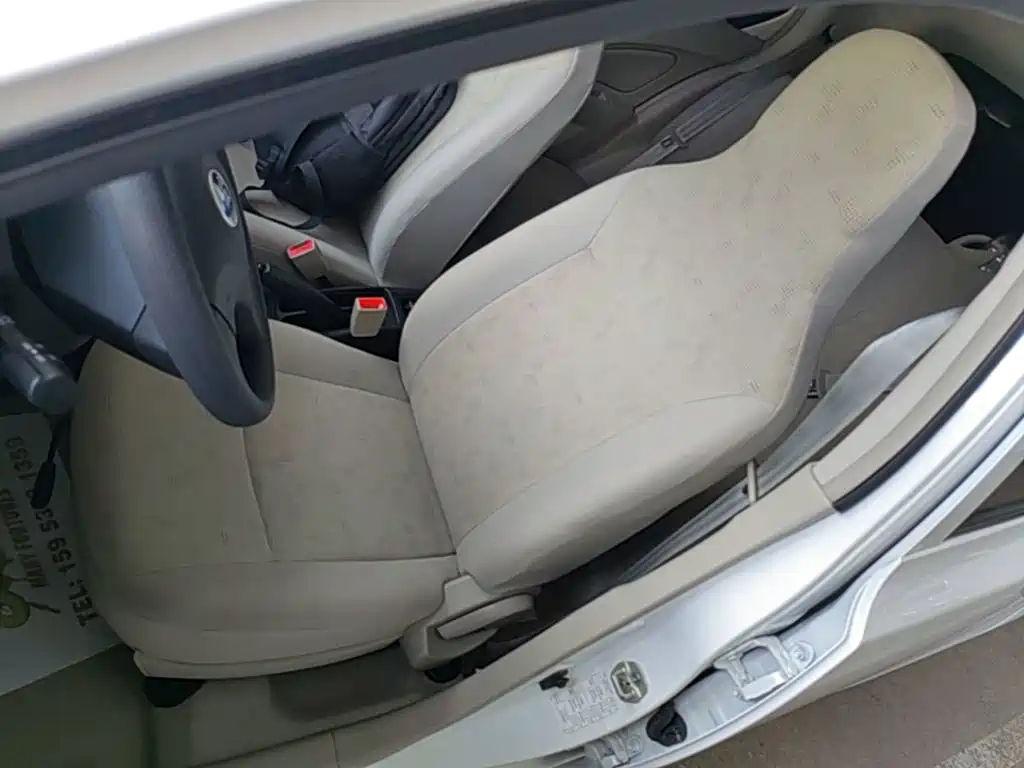 Venucia R30 2016 2014 1.2L Manual Premium Edition