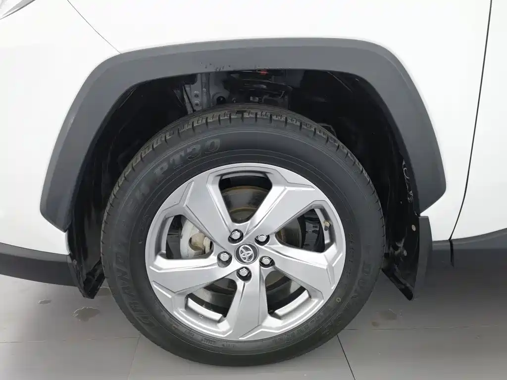 Toyota RAV4, миниатюра 17