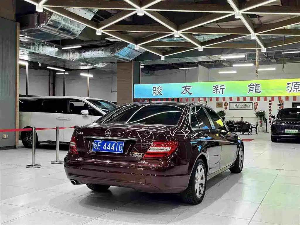 Фото 6 - Mercedes-Benz C-Class