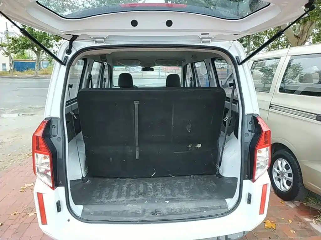 Wuling Motors Wuling Hongguang PLUS 2023 2020 1.5L Manual Standard 7-seater
